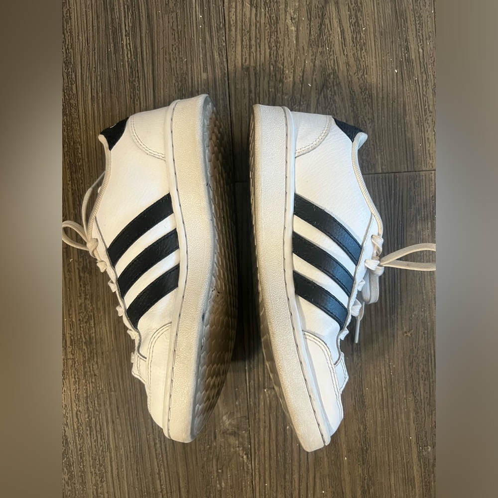 ADIDAS Grand Court sneakers size 6 White
